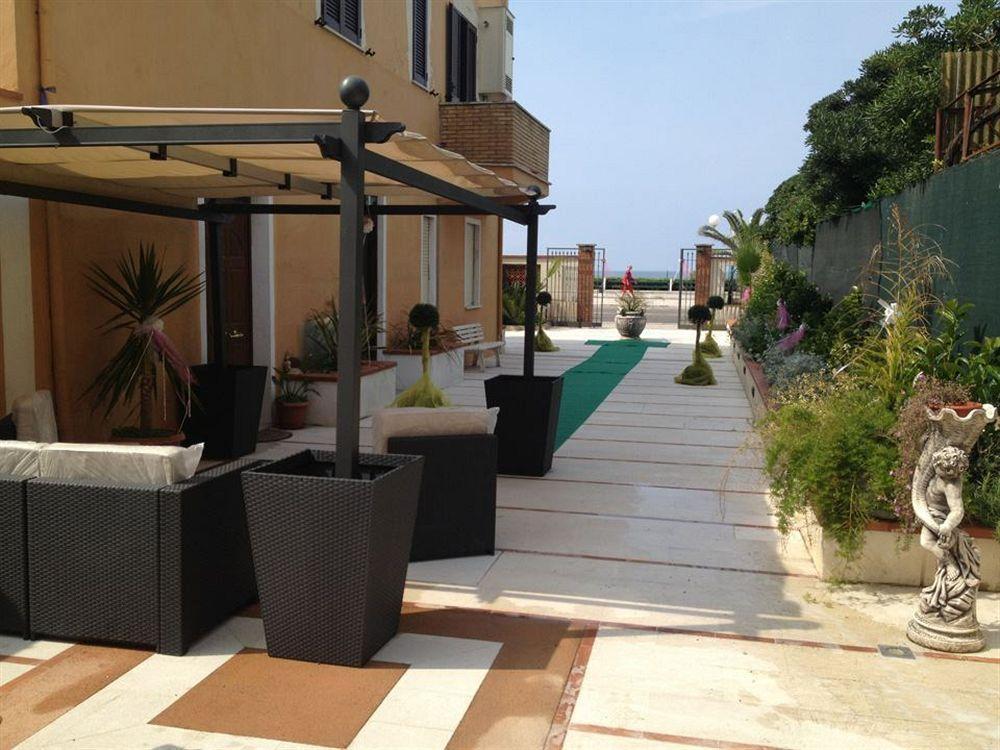 Hotel La Rosetta Scauri Scauri  Exterior foto